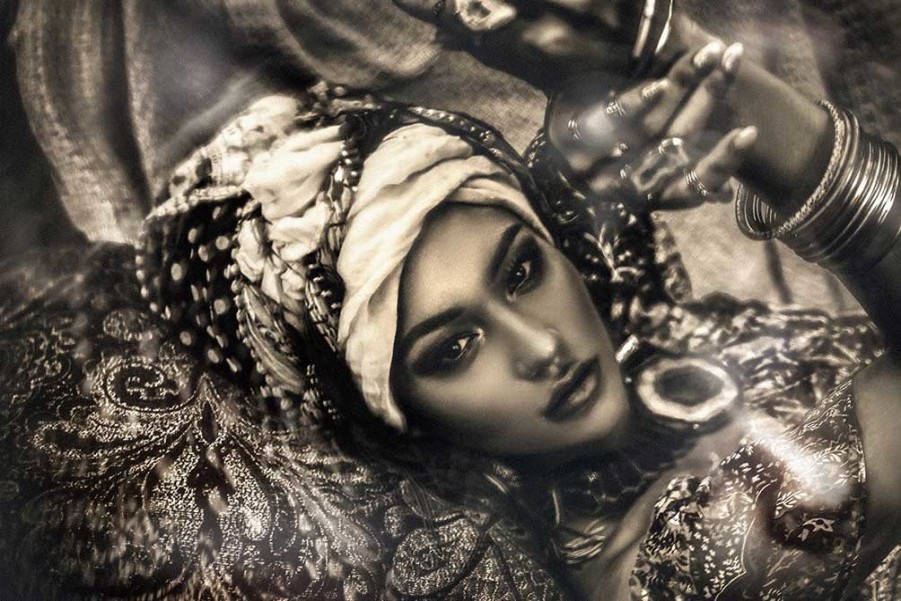 Art Gallery Xiart | Bohemian Lady