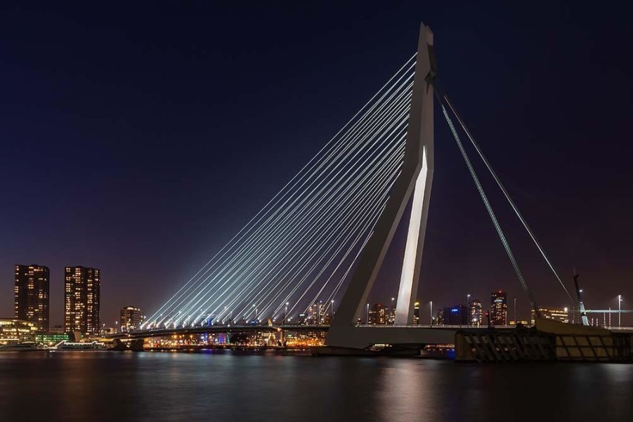 Art Gallery Xiart | Rotterdam Erasmus Bridge