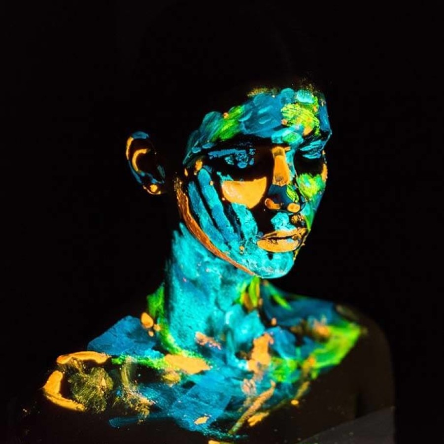 Art Gallery Xiart | Neon Woman